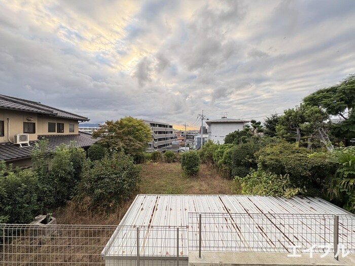 物件内観写真22　(室内からの展望)