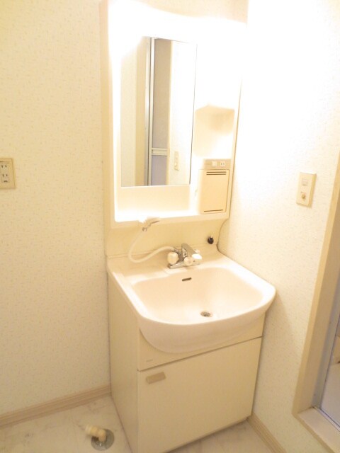 物件内観写真10　(洗面)