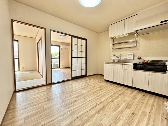 物件内観写真4　(居室)