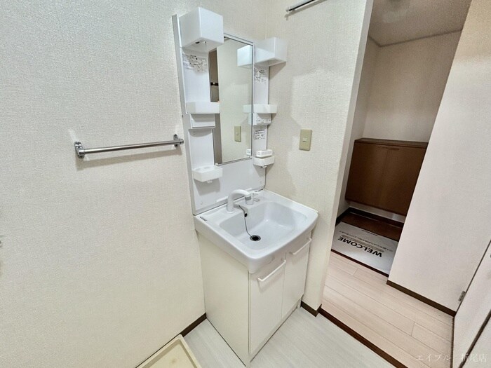 物件内観写真8　(洗面)