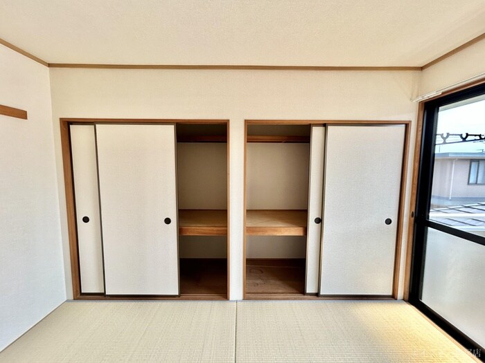 物件内観写真10　(収納)