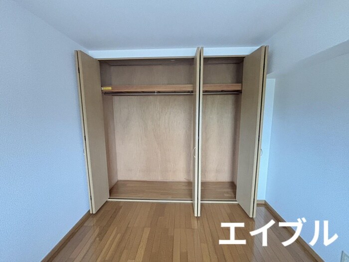 物件内観写真13　(収納)