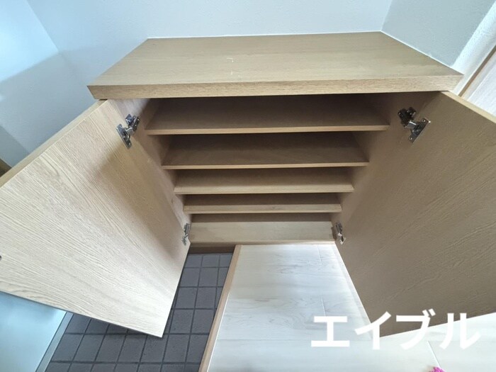 物件内観写真17　(室内からの展望)