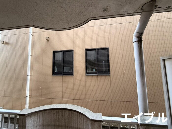 物件内観写真12　(室内からの展望)