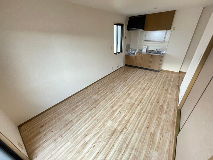 物件内観写真4　(居室)