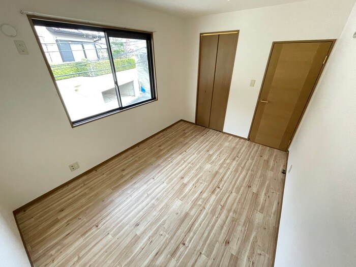 物件内観写真5　(居室)