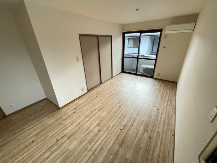 物件内観写真6　(居室)