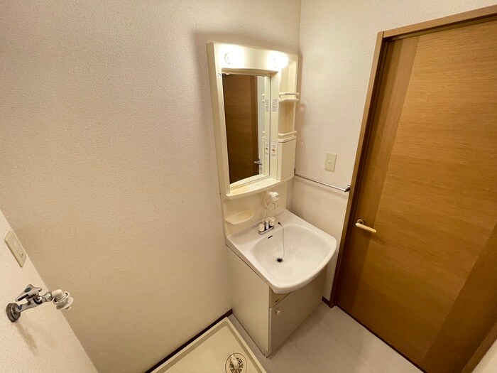 物件内観写真11　(洗面)