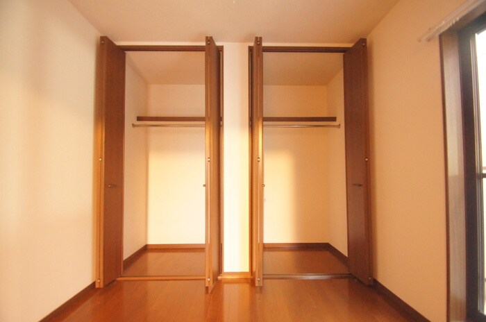 物件内観写真15　(収納)