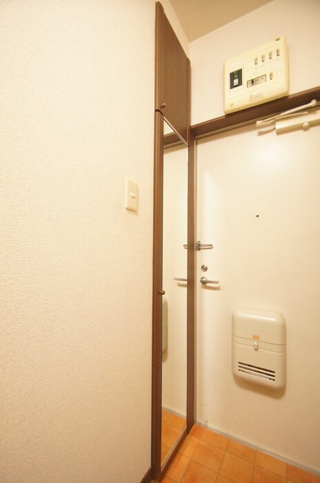 物件内観写真20　(玄関)