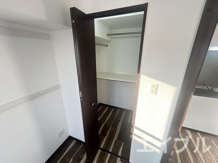 物件内観写真15　(収納)