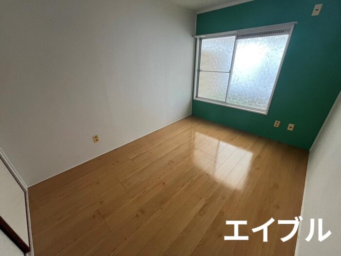 物件内観写真8　(居室)