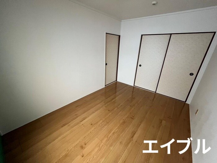 物件内観写真9　(居室)