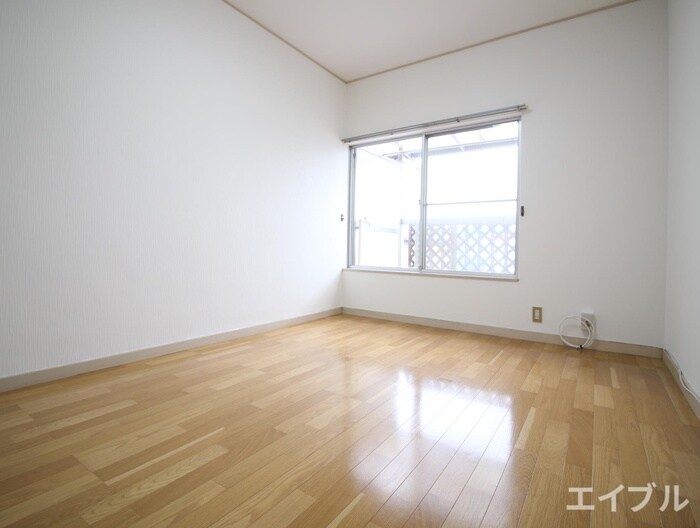 物件内観写真5　(居室)