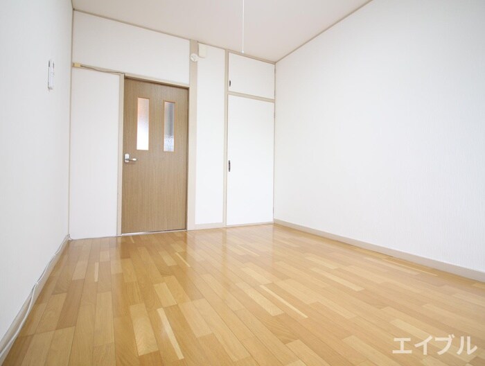 物件内観写真6　(居室)