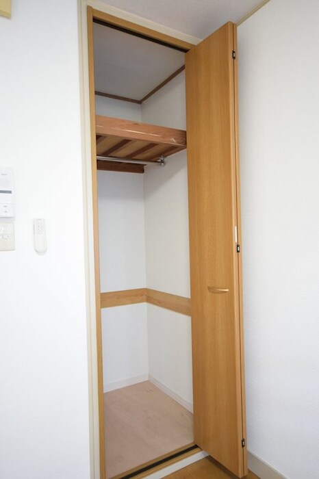 物件内観写真7　(収納)