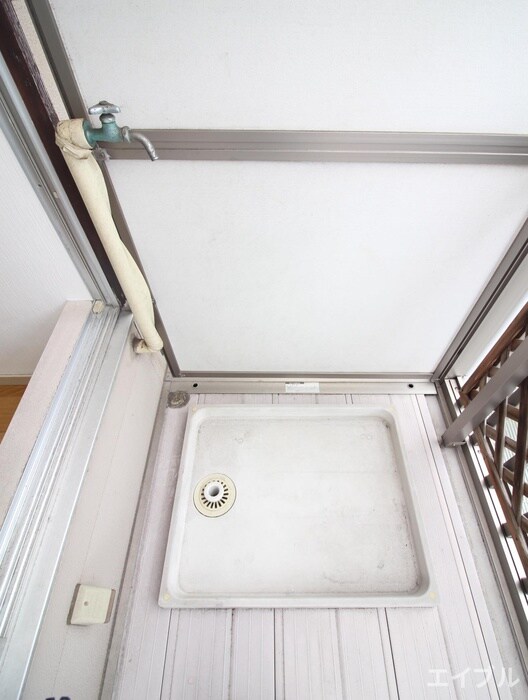 物件内観写真17　(洗濯機置場)