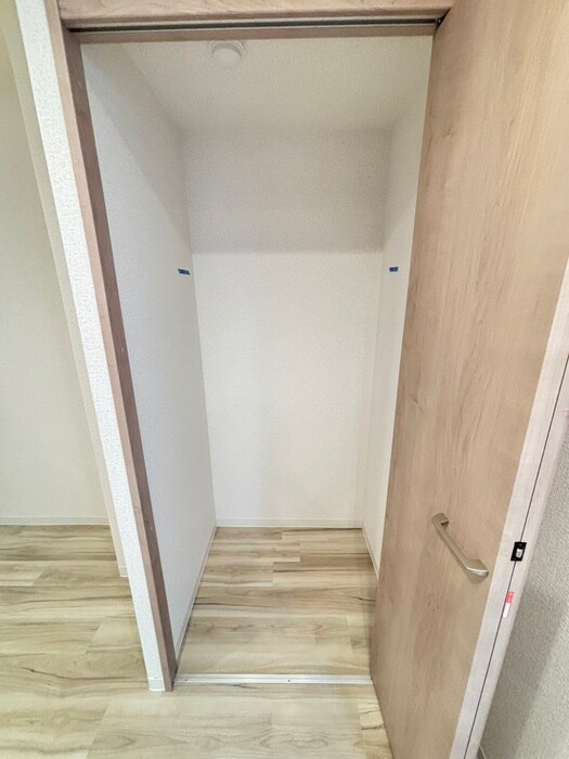 物件内観写真10　(収納)