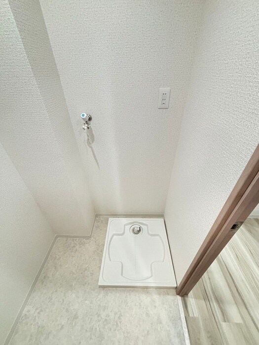 物件内観写真13　(洗濯機置場)