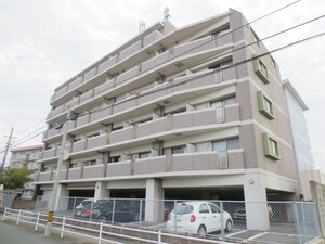 プレジ－ルカヤシマ弐番館外観写真