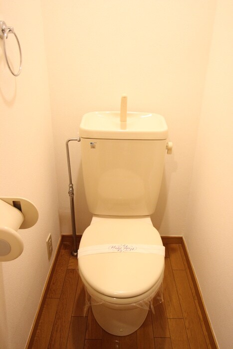 物件内観写真12　(トイレ)