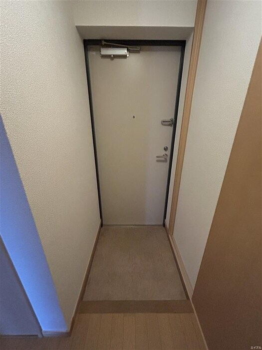 物件内観写真17　(玄関)