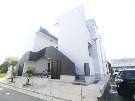 シャラロステ井尻外観写真