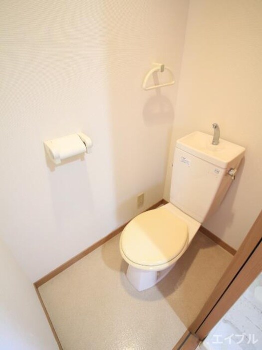 物件内観写真9　(トイレ)