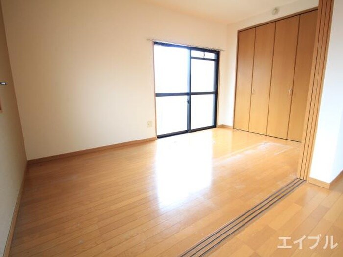 物件内観写真15　(居室)