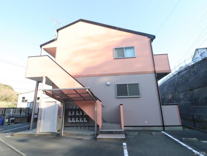 物件外観写真5　(駐輪場)