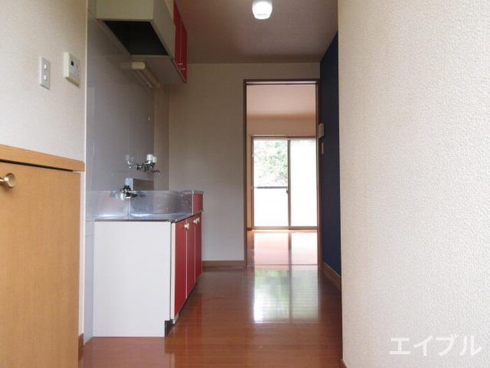 物件内観写真16　(廊下)