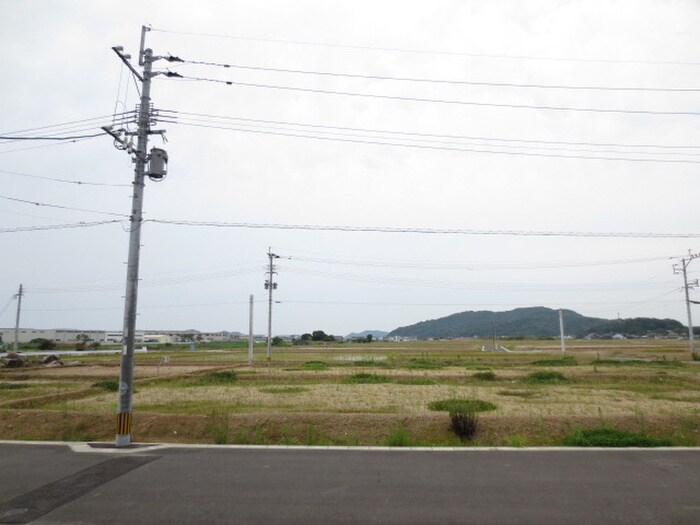 物件内観写真15　(室内からの展望)