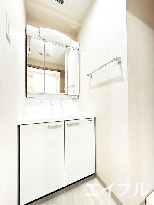 物件内観写真8　(洗面)