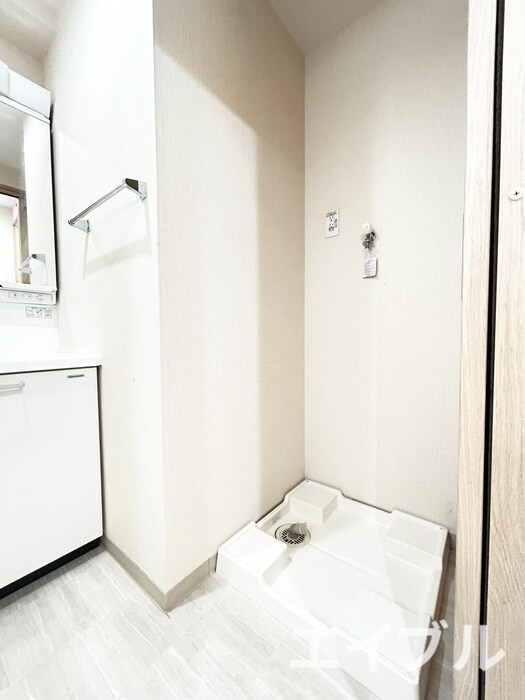 物件内観写真9　(洗濯機置場)