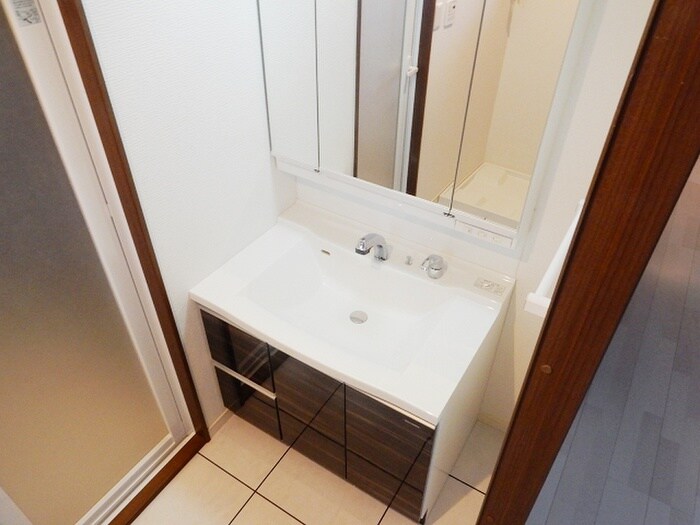 物件内観写真11　(洗面)