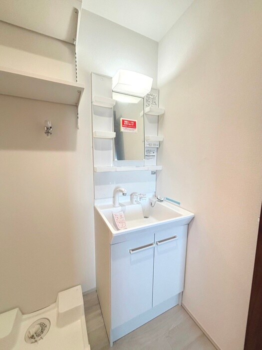 物件内観写真11　(洗面)