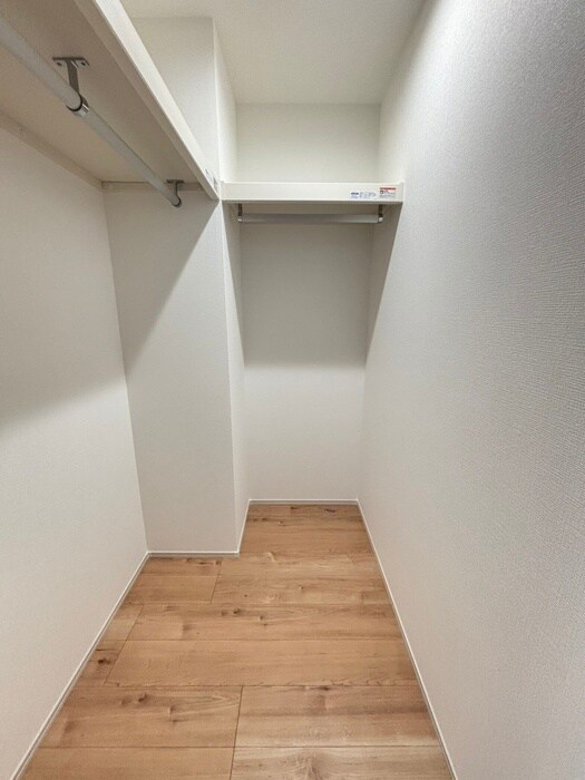 物件内観写真12　(収納)