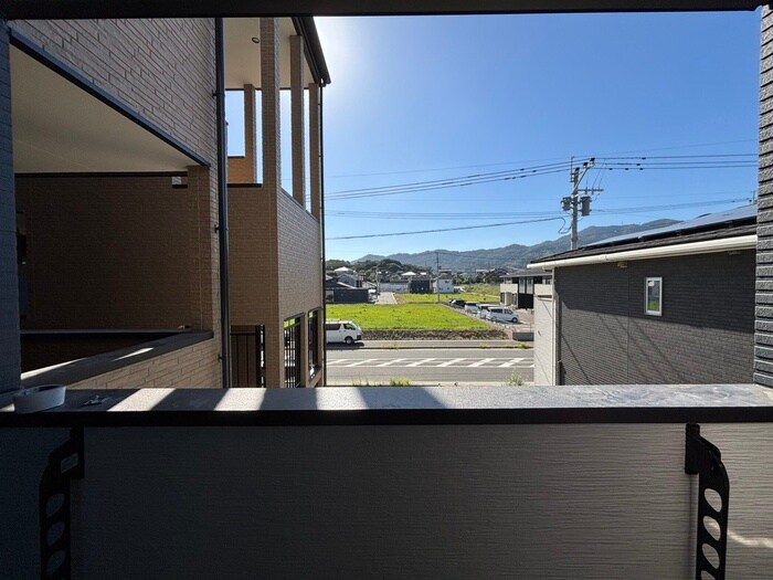 物件内観写真16　(室内からの展望)