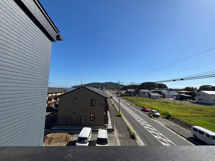 物件内観写真16　(室内からの展望)