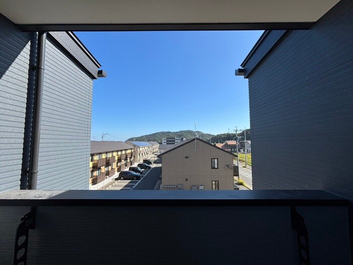 物件内観写真16　(室内からの展望)