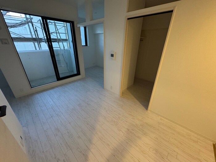 物件内観写真2　(居室)