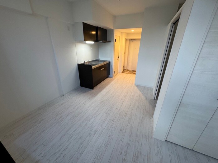 物件内観写真3　(居室)