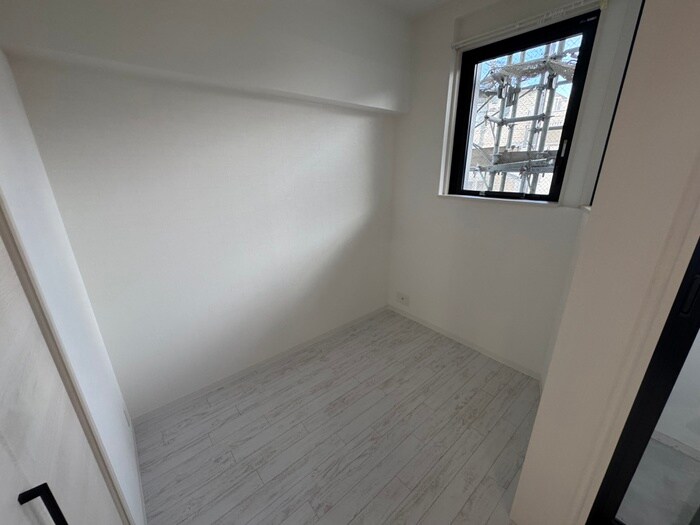 物件内観写真3　(居室)