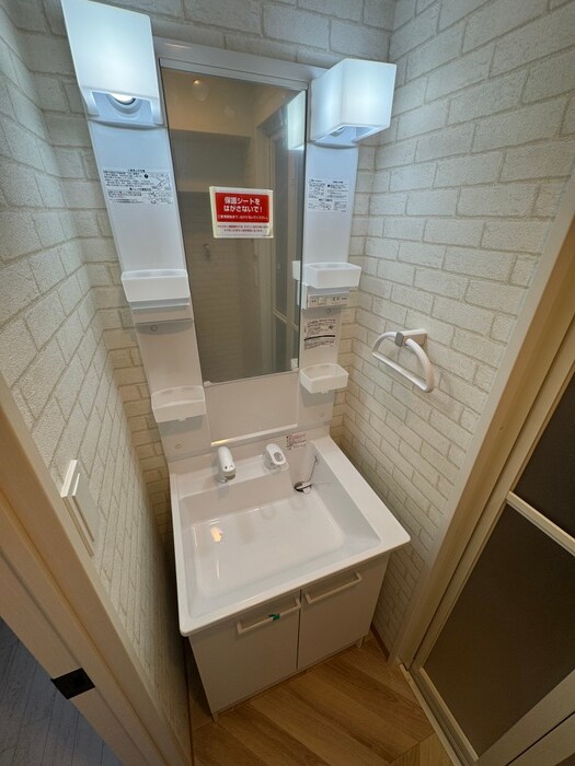 物件内観写真7　(洗面)