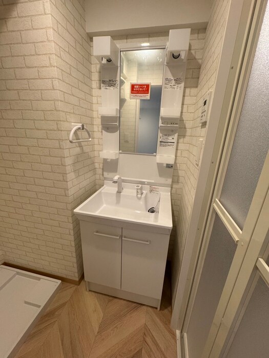 物件内観写真7　(洗面)