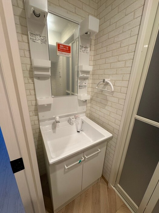 物件内観写真7　(洗面)