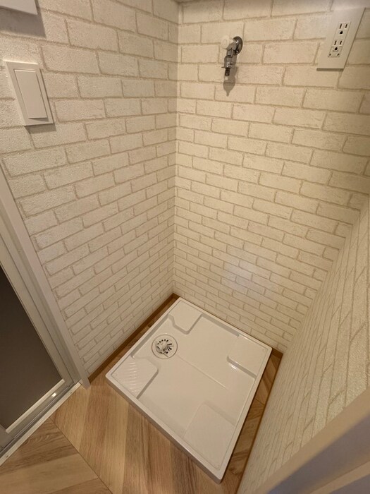 物件内観写真8　(洗濯機置場)