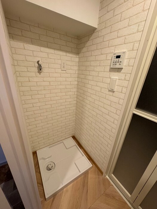 物件内観写真15　(洗濯機置場)