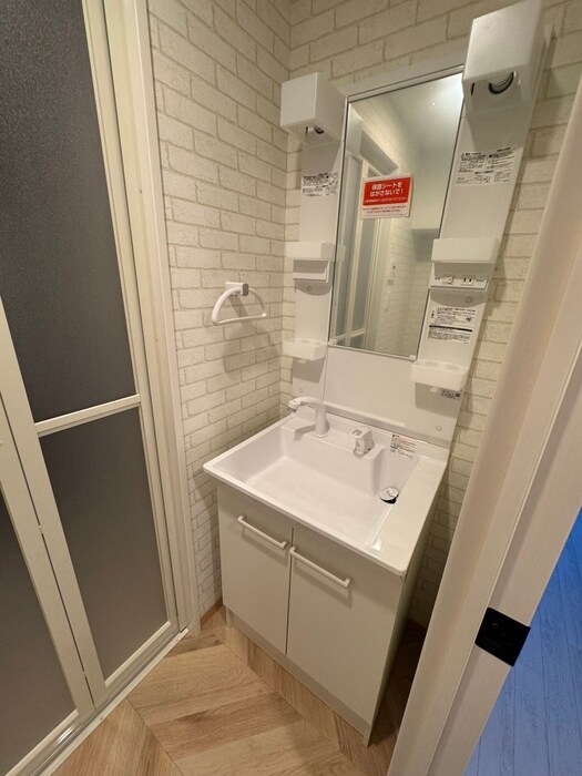 物件内観写真16　(洗面)