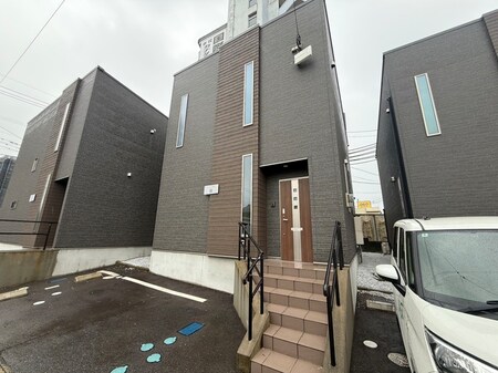 サンラプロ苅田駅前B棟外観写真